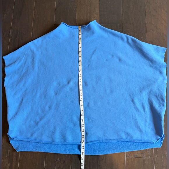 Frank and Eileen Malibu Travel Set in Wave. Capelet in O/S pants in S worn once - Picture 11 of 15